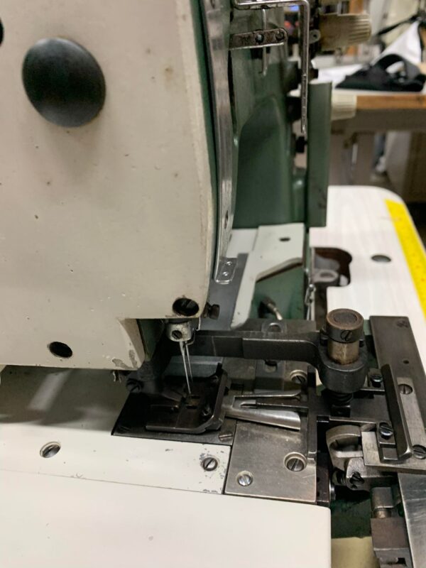 AUTOMATIC 2 NEEDLES BELTLOOP SEWING MACHINE - Image 5