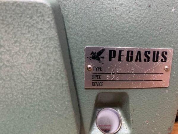 INDUSTRIAL PEGASUS L52-13 2X4 4 THREAD OVERLOCER SEWING MACHINE - Image 4