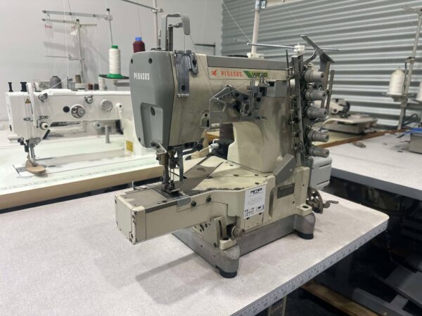 Pegasus W600 automatic coverstitch - Image 7